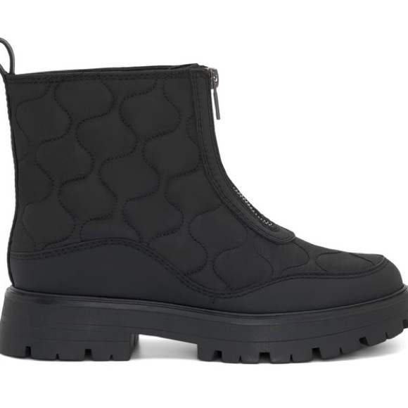 LUCKY BRAND BLACK APPYLE QUILTED ANKLE BOOTS - Picture 2 of 5